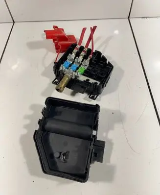 Mercedes-Benz ML W164 Fuse module A1645400050