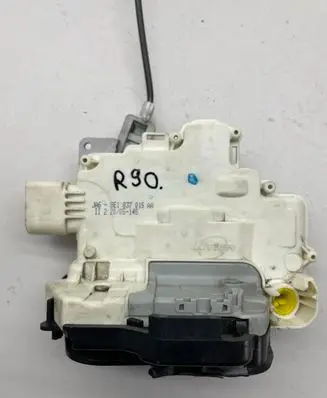 Audi A4 S4 B7 8E 8H Front door lock 8E1837015AA