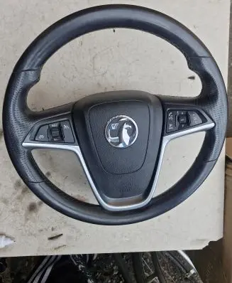 Opel Insignia A Steering wheel