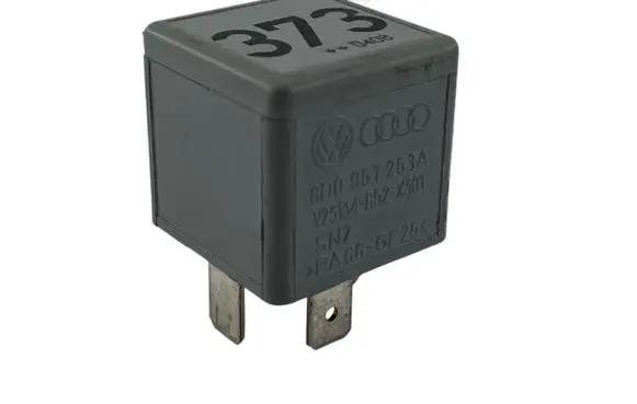 Audi A6 S6 C5 4B Other relay 8D0951253A 23134B52X31