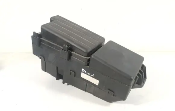 Honda Accord Fuse module 38250-SEA-E22