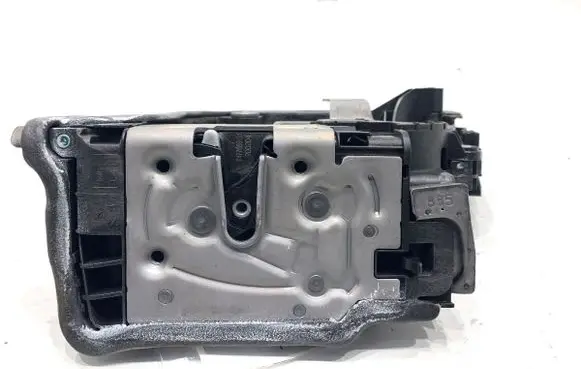 BMW 5 G30 G31 G38 Rear door lock 7477689