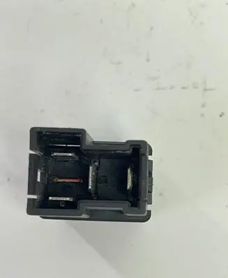 Iveco Daily 45 - 49.10 Power steering fluid tank/reservoir PA66GF25 V23074