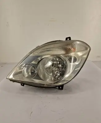 Mercedes-Benz Sprinter W906 Headlight/headlamp a9068200561