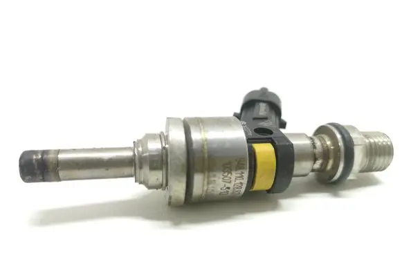 Porsche Panamera (970) Fuel injector 94811012882 103507513