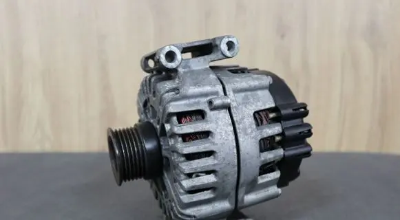 Mercedes-Benz SLK R172 Generator/alternator 0009067702 A0009067702