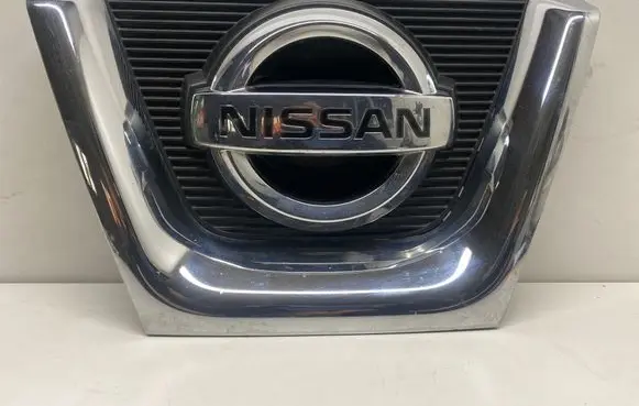 Nissan Qashqai Manufacturer badge logo/emblem 62312BR00A 62313BR00A