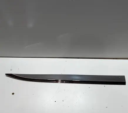 Honda HR-V Front door trim (molding) 08F57T7S6000