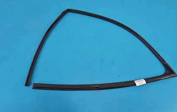 Toyota RAV 4 (XA50) Front door rubber seal 668151-4212 IMPRK1531492