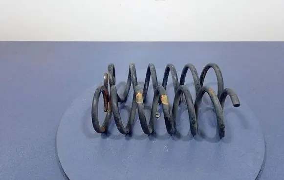 Lexus GS 300 350 430 450H Rear coil spring 