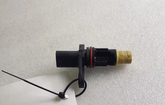 Chevrolet Camaro Crankshaft position sensor 12674702 10E23