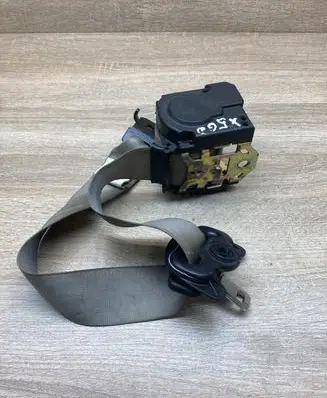 BMW X5 E53 Rear seatbelt 00043594