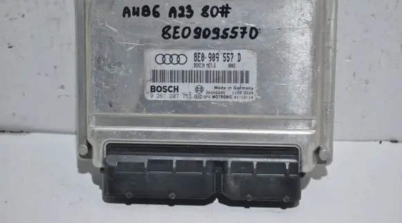 Audi A4 S4 B6 8E 8H Engine control unit/module 8E0909557D