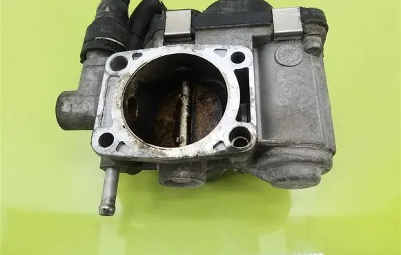 Opel Meriva B Throttle body valve 055559227