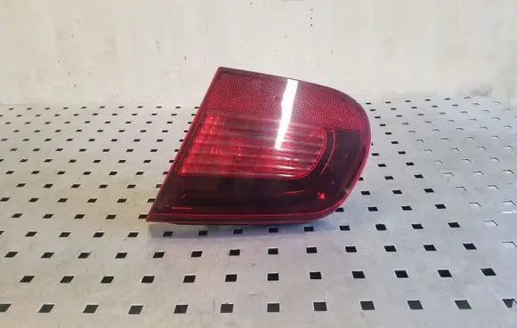 Volkswagen Eos Tailgate rear/tail lights 1Q0945094C