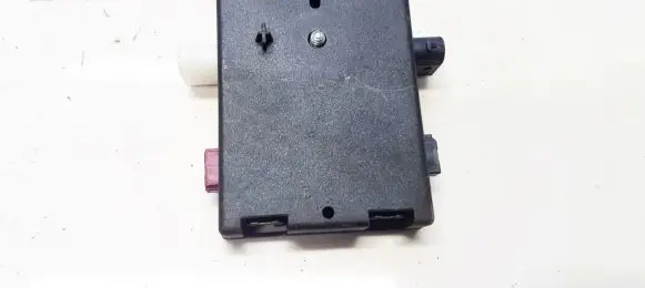 BMW 3 E90 E91 Antenna control unit 920039002 6520914149101