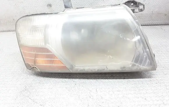 Mitsubishi Pajero Headlight/headlamp