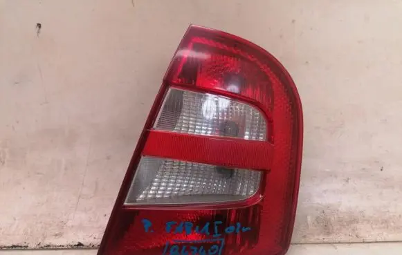 Skoda Fabia Mk1 (6Y) Rear/tail lights