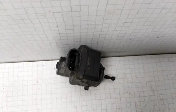 Nissan Almera N16 Headlight level adjustment motor 00787848