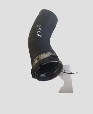 Volvo V40 Air intake hose/pipe 31370408