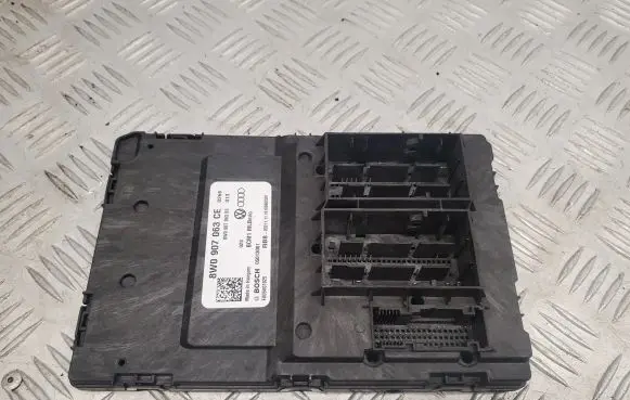 Audi A5 Comfort/convenience module 8W0907063CE