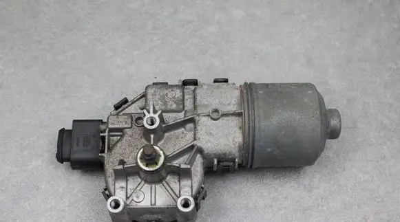 Alfa Romeo Giulietta Wiper motor 0390243050