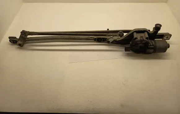 Ford Focus Front wiper linkage and motor 0390243065 4M5117508AB