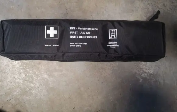 BMW 5 F10 F11 First aid kit 7276541