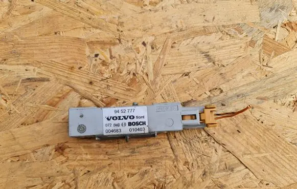 Volvo V70 Airbag deployment crash/impact sensor 9452777 010403 004683
