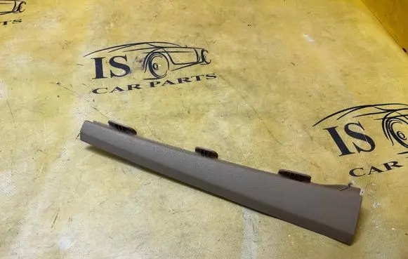 Porsche Macan (95B) (A) pillar trim 95B868239A