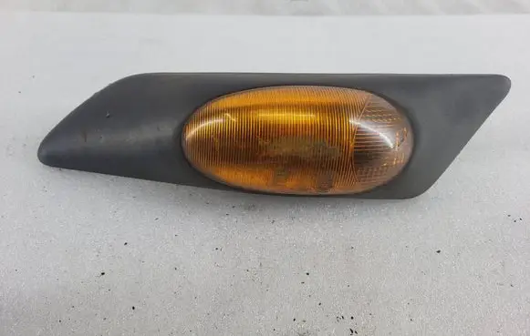 Iveco Daily 3rd gen Front fender indicator light 500322578 0213700