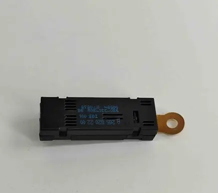 Mercedes-Benz C W205 Aerial antenna filter A2058202200
