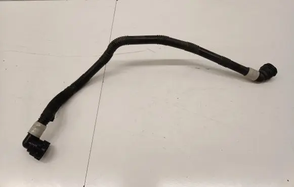 Tesla Model 3 Engine coolant pipe/hose 107758900E