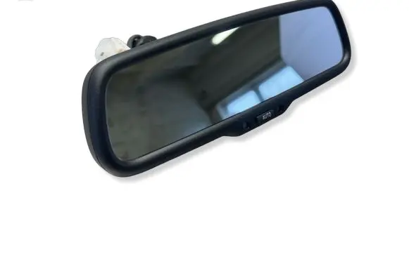 Toyota Yaris Rear view mirror (interior) E11026005