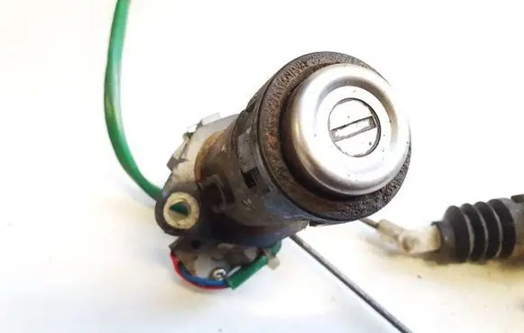 Mazda 626 Ignition lock contact c8eg41u c8e-g41u