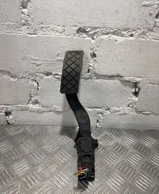 Skoda Octavia Mk3 (5E) Accelerator throttle pedal 5Q1723503F