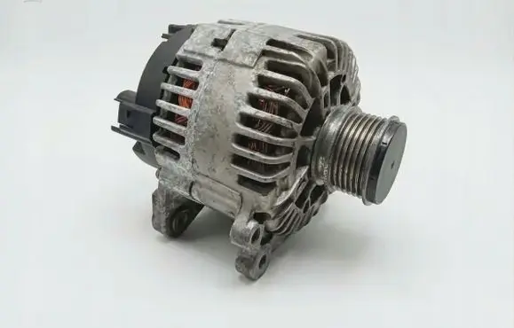 Volkswagen PASSAT B6 Generator/alternator 06F903023C