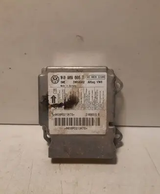 Volkswagen Golf V Airbag control unit/module 1K0909605T 21080515 0038PD213K7S