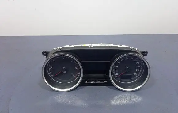 Peugeot 508 RXH Speedometer (instrument cluster) 9824815180