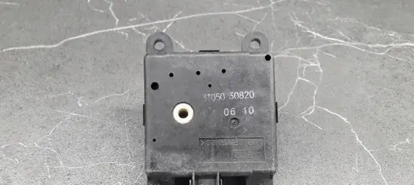 Nissan Primera A/C air flow flap actuator/motor 3T05030820