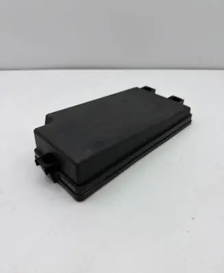 Toyota C-HR I Fuse box cover 82662F4080