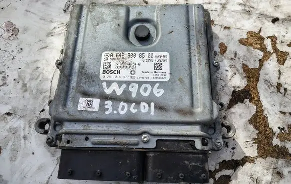 Mercedes-Benz Sprinter W906 Engine ECU kit and lock set A6429008500