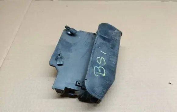 Peugeot 308 Other engine bay part 9803616080