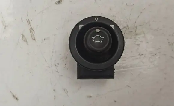 Ford Focus Wing mirror switch