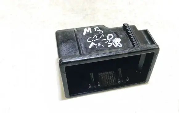 Mercedes-Benz C W202 Car ashtray 2028100028