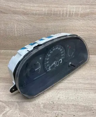 Mitsubishi Colt Speedometer (instrument cluster) MB899862 758950