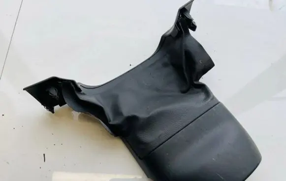 Steering wheel column trim