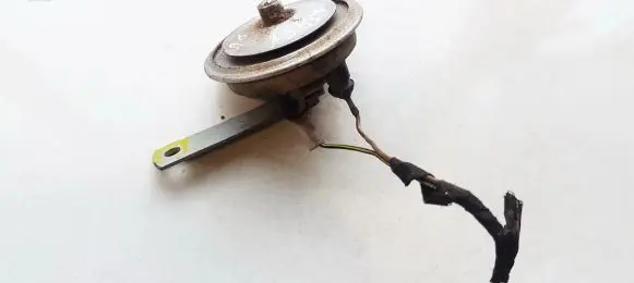 Audi A6 S6 C5 4B Horn signal 4B9951113A
