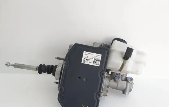 Volkswagen e-Golf Master brake cylinder 5QE614105C 5QE611301
