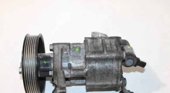 BMW 5 F10 F11 Power steering pump 6798665